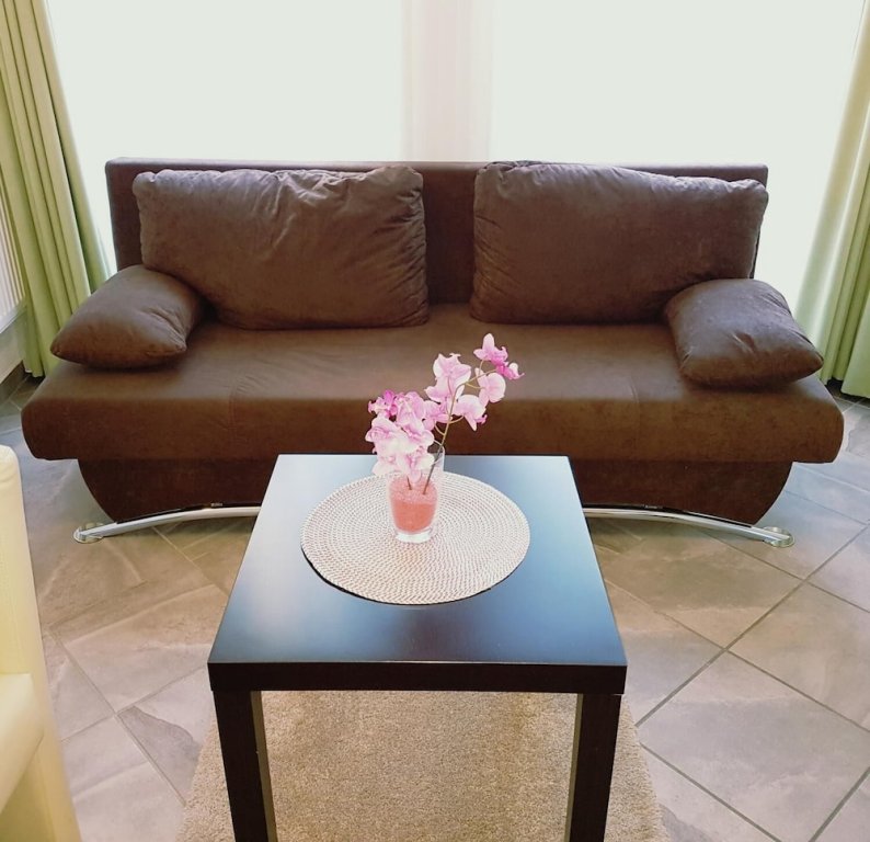 Фото Hotel Garni Goldene Traube