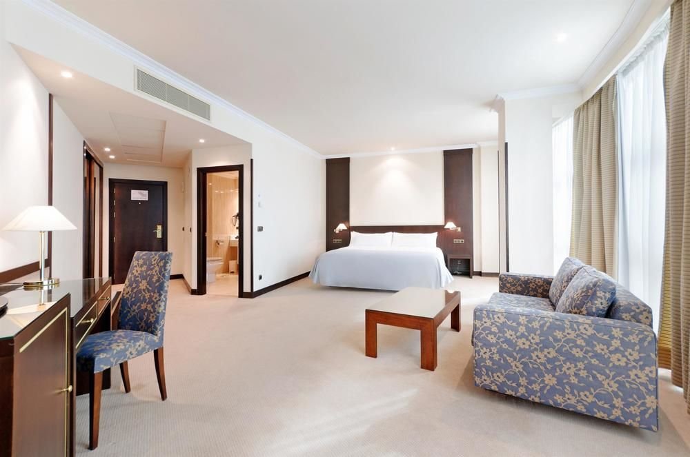 Фото Exe Oviedo Centro