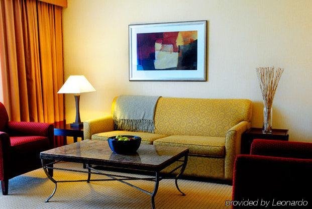 Фото Sheraton Toronto Airport Hotel & Conference Centre