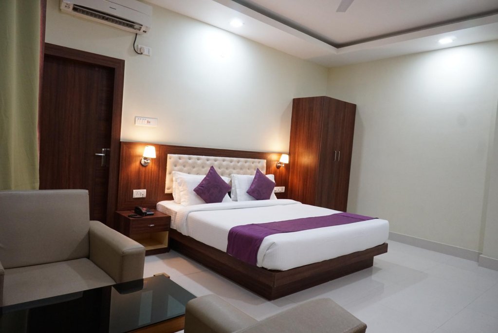 Фото Pemaling Lords Eco Inn Guwahati
