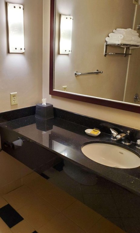 Фото Best Western Plus University Inn