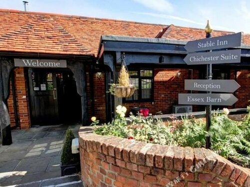 Гостиница The Chichester Hotel в Базилдоне