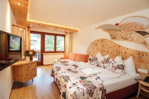 Внешний вид отеля Der Kirchheimerhof в Баде Клайнкирххайме, фото 3