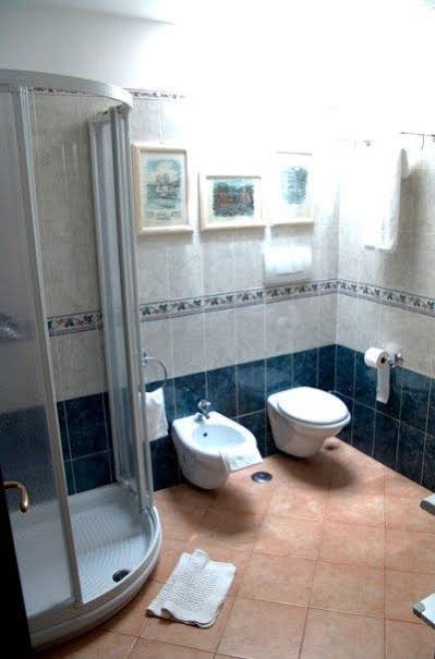 Фото Crosti Apartments