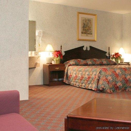 Фото Magnuson Hotel Fowlerville