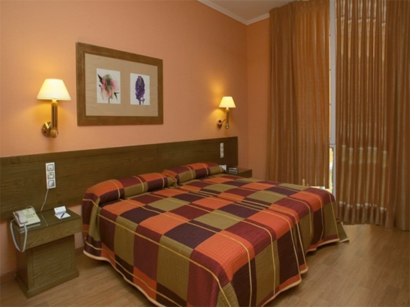 Фото Senator Cádiz SPA Hotel