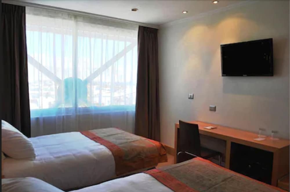 Фото 17404118573