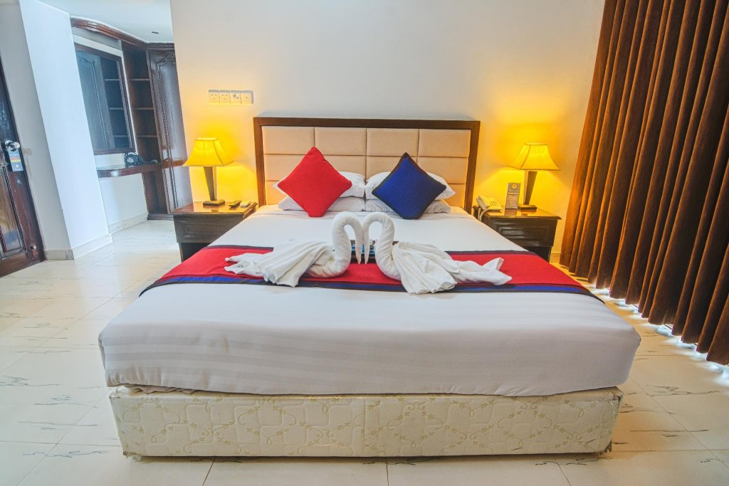 Фото Hotel Sea Crown