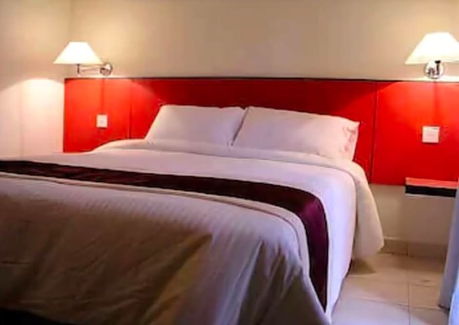 Фото Replica Inn Bukit Bintang