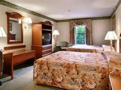 Гостиница American Inn & Suites - High Point Nc