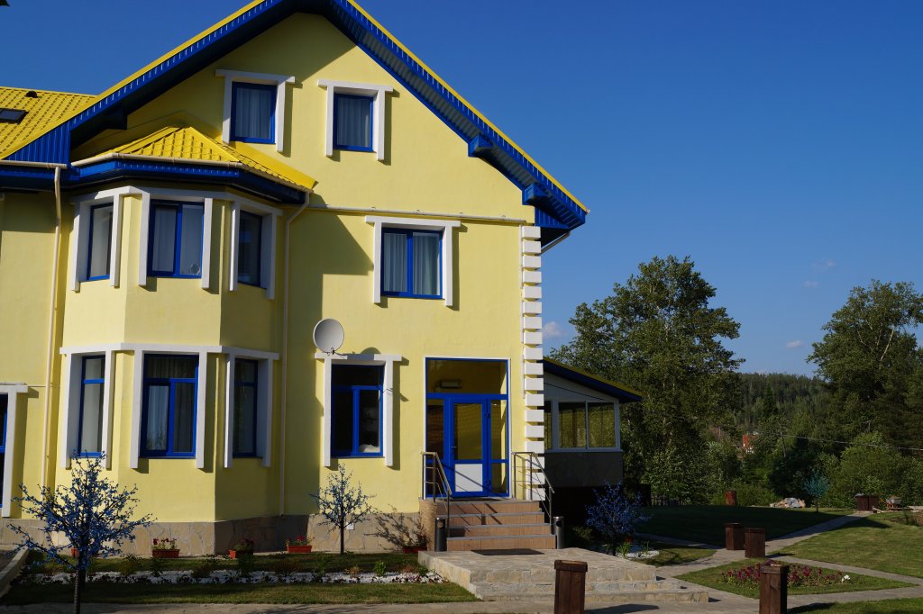 Фото У Горы Волчиха