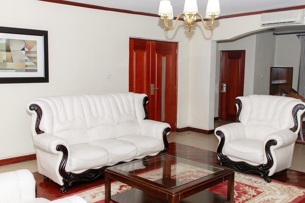 Фото Laburnam Courts