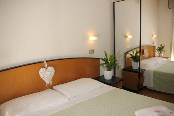 Фото Hotel Orlov