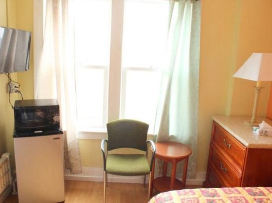 Фото Desmond Hotel