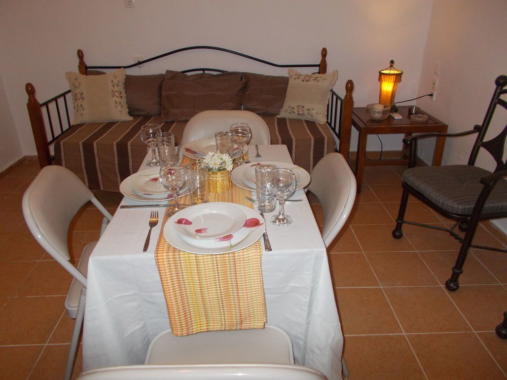 Фото To spiti tou papa sto vouno