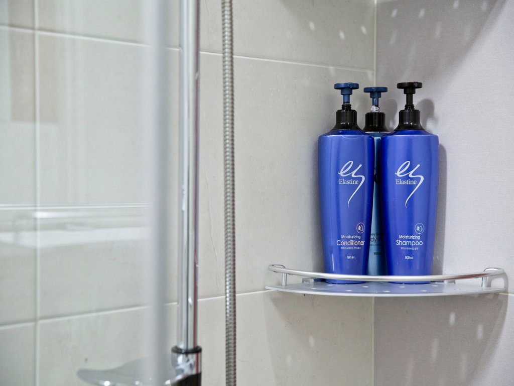 Фото Inn The City Business Hotel