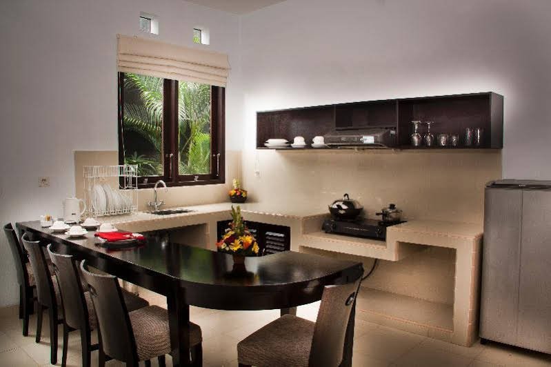 Фото The Radiant Hotel