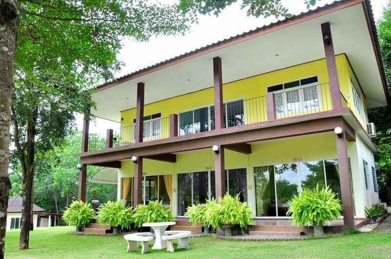 Гостиница At Home Suanphung
