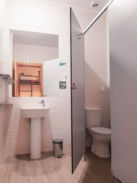 Фото Wot Lisbon Patio - Hostel