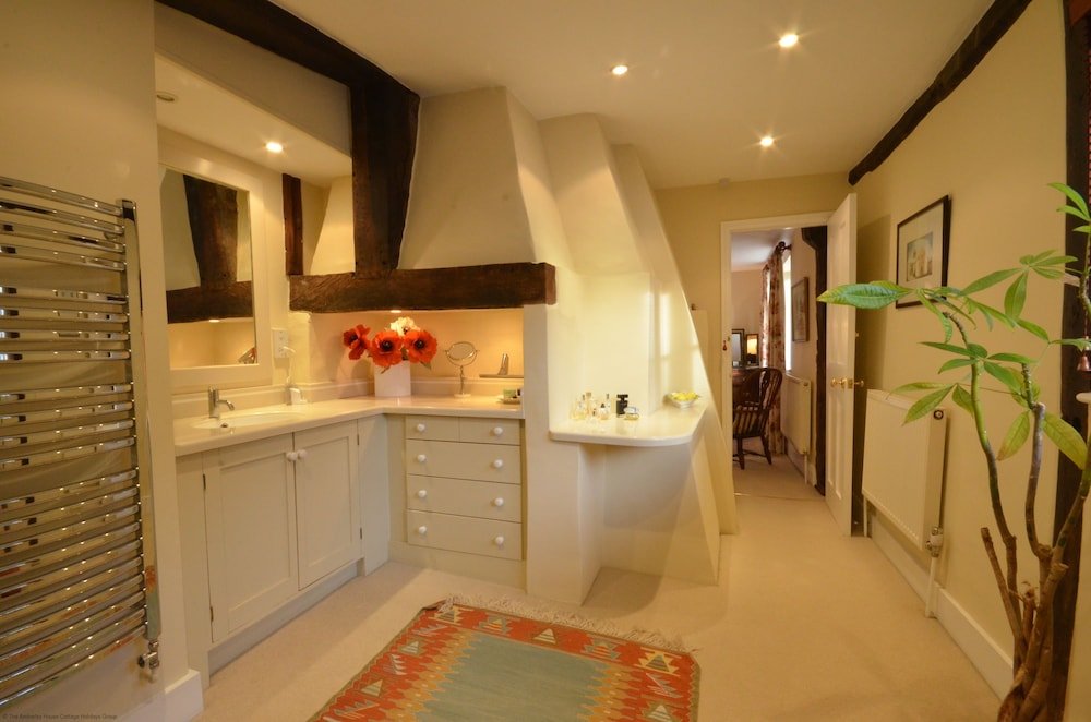 Фото Whitefriars