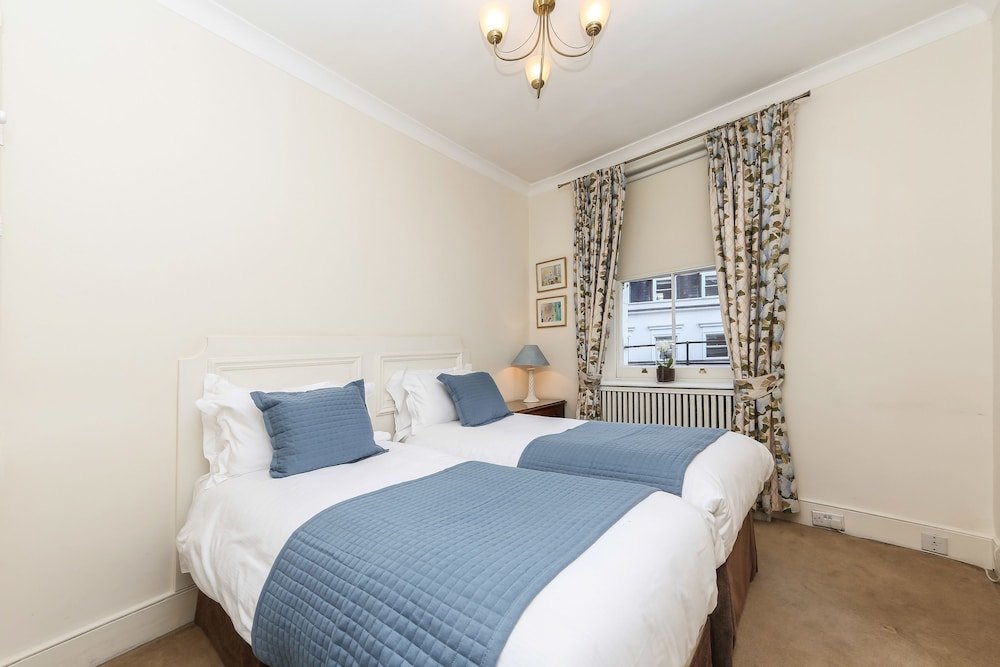 Фото 10 Curzon Street Apartments by Mansley