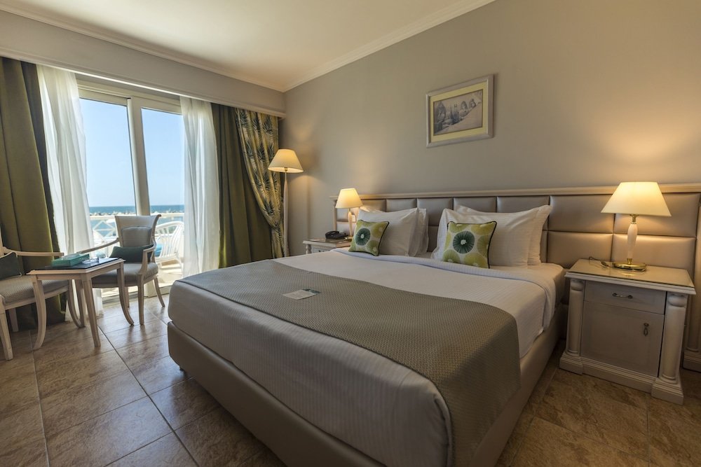 Фото Sunrise Alex Avenue Hotel