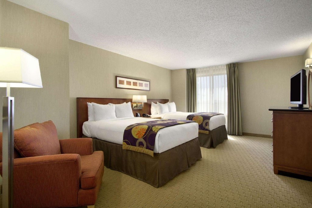 Фото Embassy Suites by Hilton Washington D. C. – Convention Center