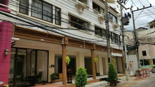 Фото The Suites Apartment & Residence Phuket