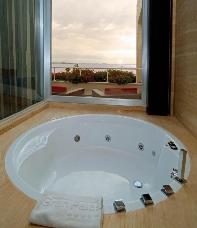 Фото Hotel Gran Palas Experience