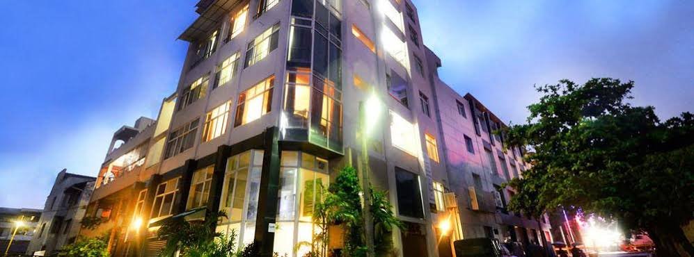 Фото отеля 1