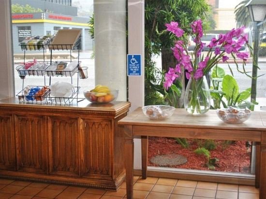 Фото Vagabond Inn Ventura