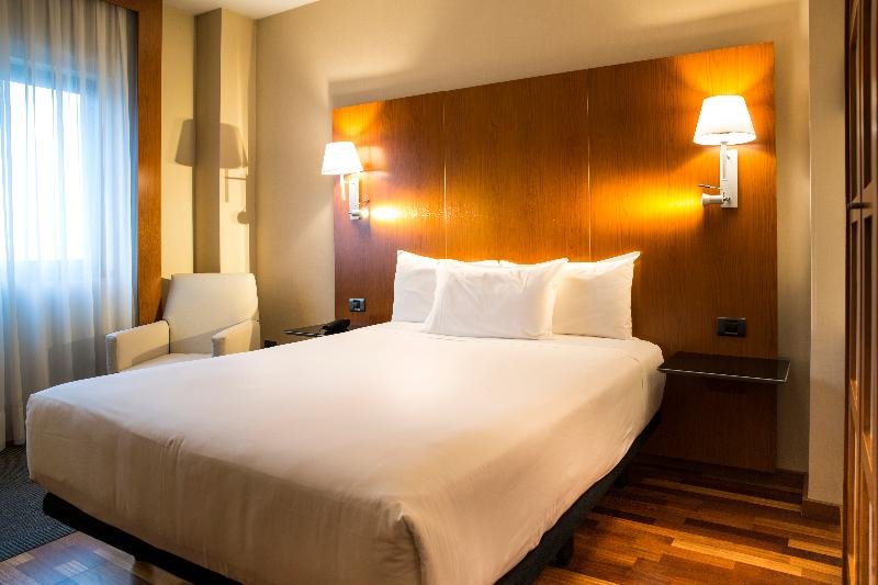 Фото Hotel Sercotel Ab Rivas