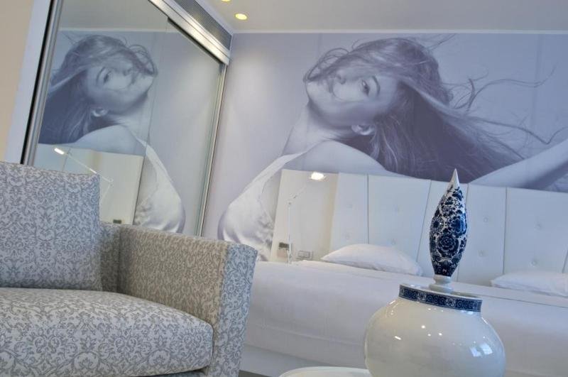 Фото B-aparthotel Regent