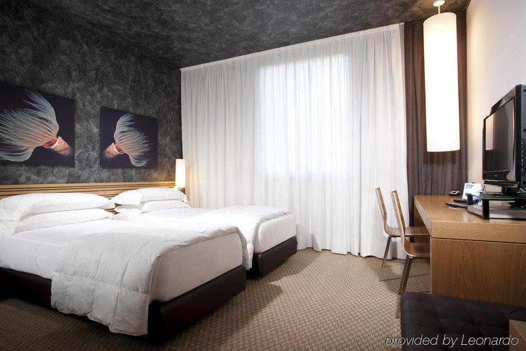Фото Sea Art Hotel