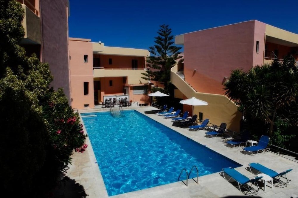 Фото отеля 1