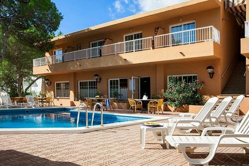 Гостиница Hostal Es Pi 2 на Форментере