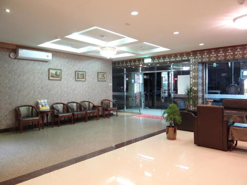 Фото отеля 2