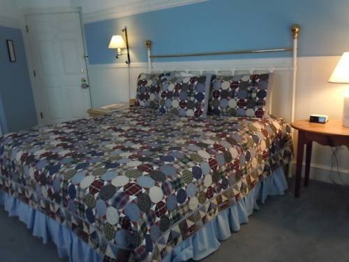 Фото Harbor House Inn