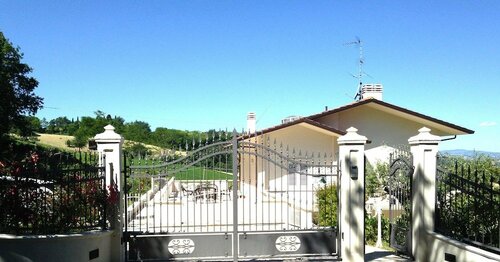 Гостиница Precious Villa Italy Just few Minutes Drive From Pesaro Beach в Урбине