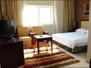 Гостиница Crystal Plaza Hotel