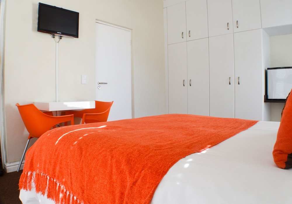 Фото Small Bay Guest House