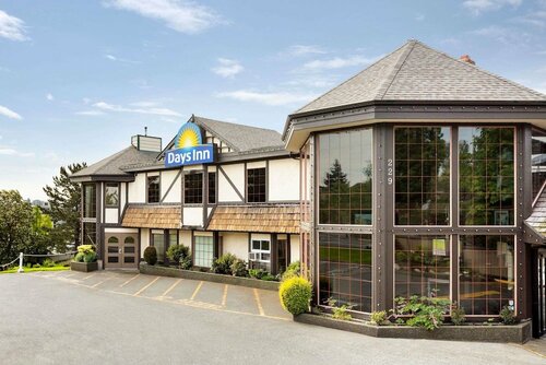 Гостиница Days Inn Victoria Uptown