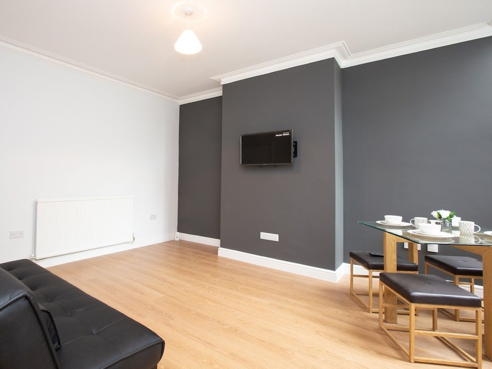 Фото Crewe Rooms Ruskin Road