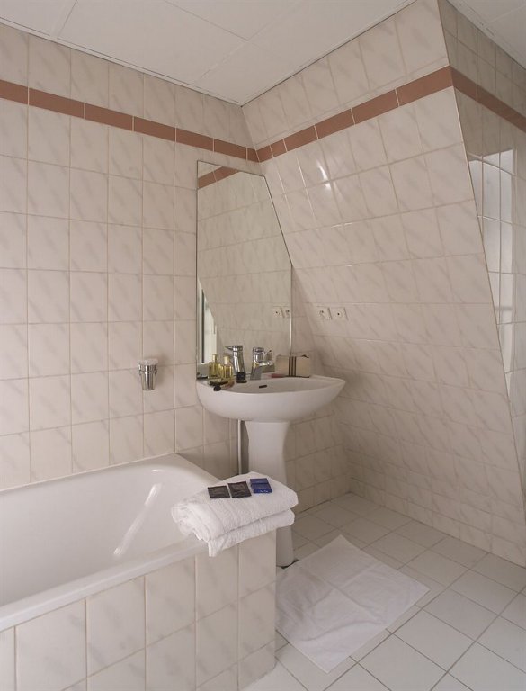 Фото Hotel Beauséjour