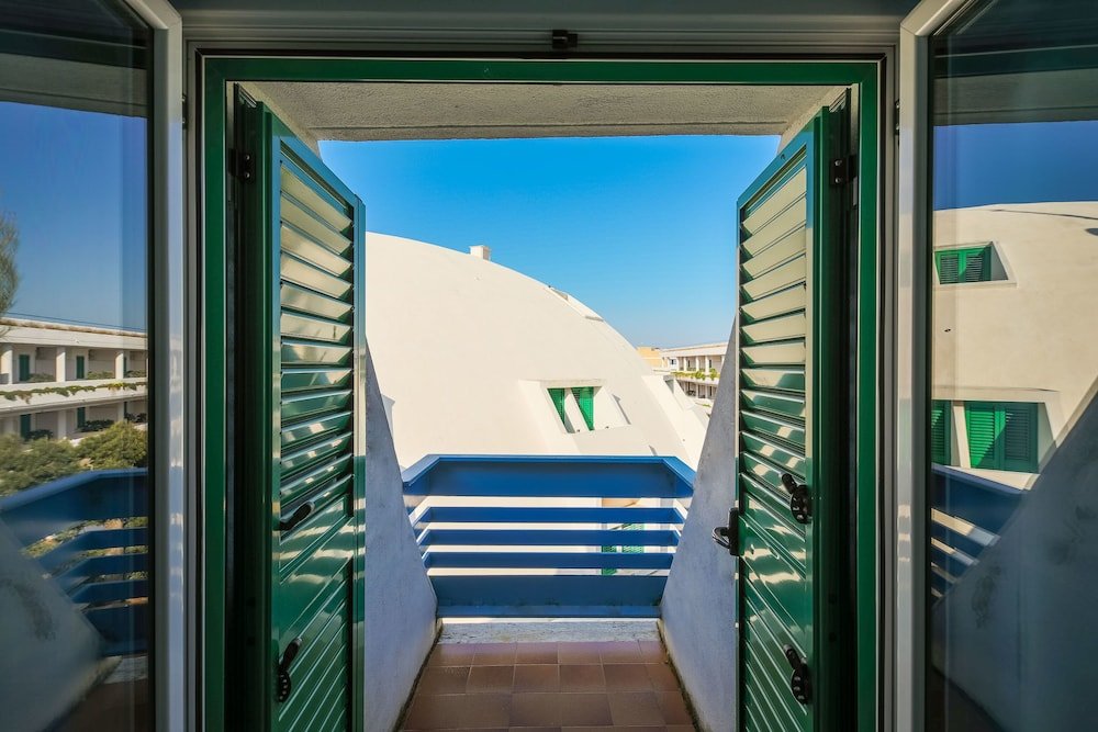 Фото Cala Corvino Hotel Resort