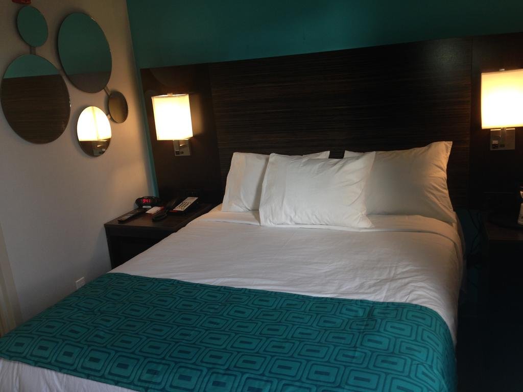 Фото Rockaway Hotel Brooklyn