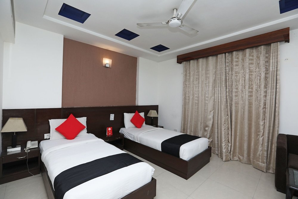 Фото Hotel Impress