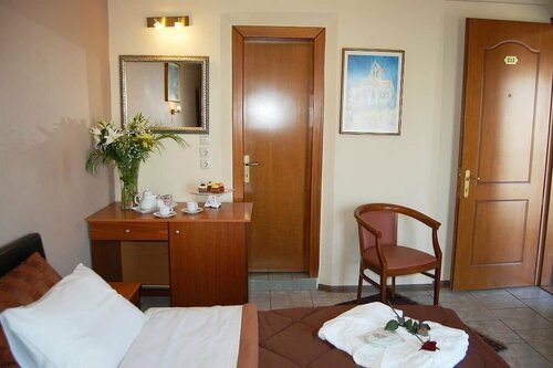 Гостиница Paris Hotel в Ксанти