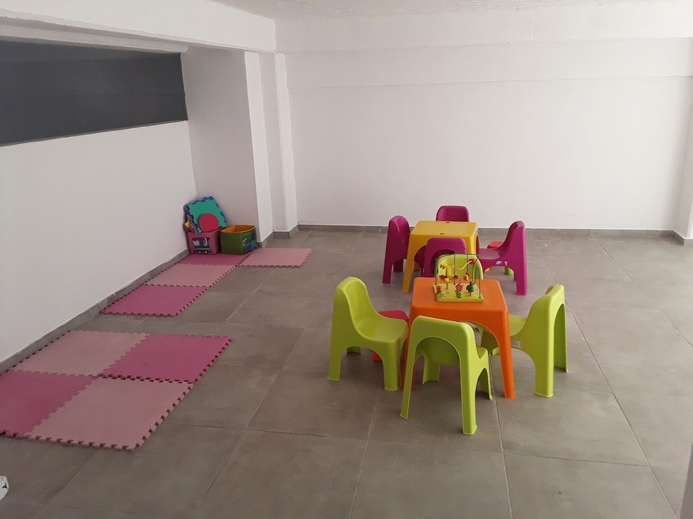 Фото Ia Annex Hotel