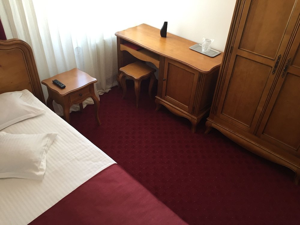 Фото Hotel Meteor Cluj